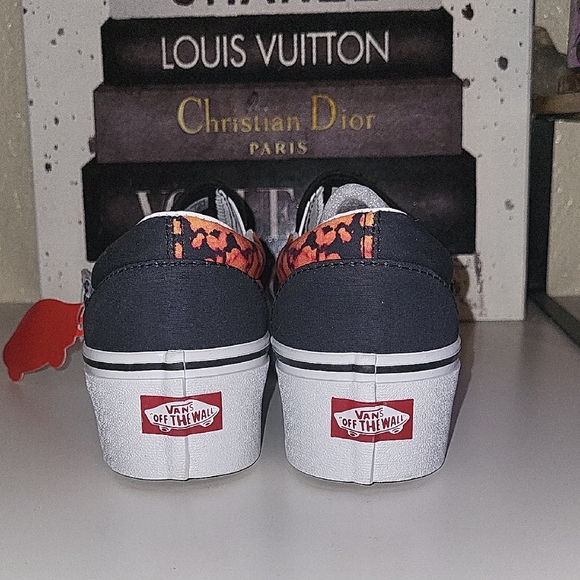 Vans Black and Orange Slip-On Platform Sneakers with Psychedelic Design - Picture 4 of 7